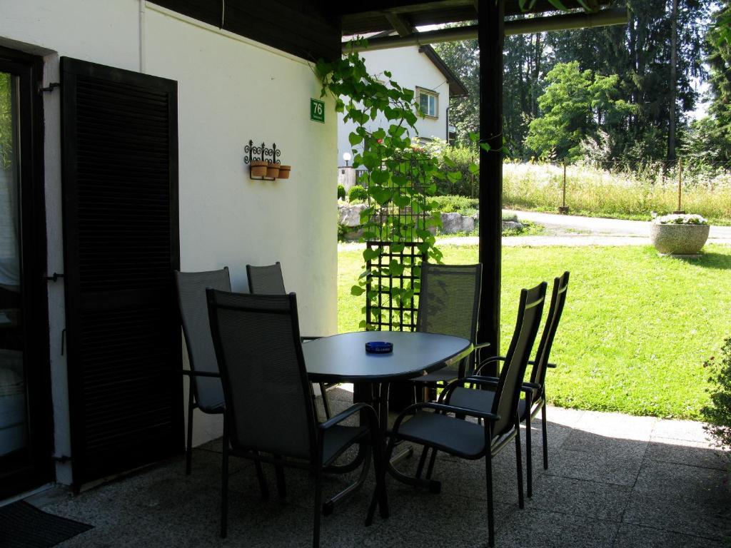 Ferienbungalow Weber Velden am Worthersee Ruang foto
